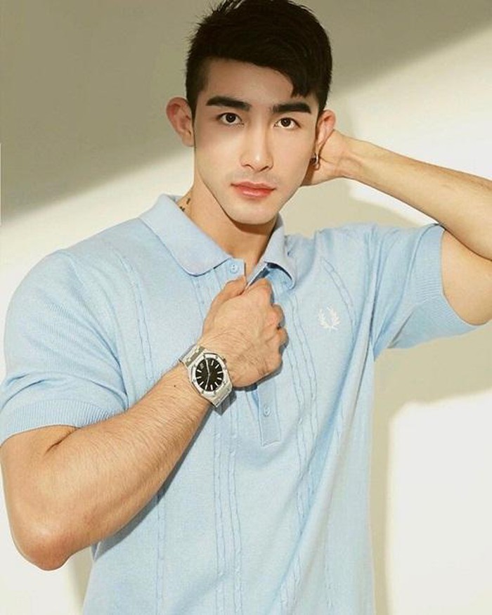Read more about the article Lục Triều Vỹ – trách nhiệm hình sự đối với hành vi “môi giới mại dâm”